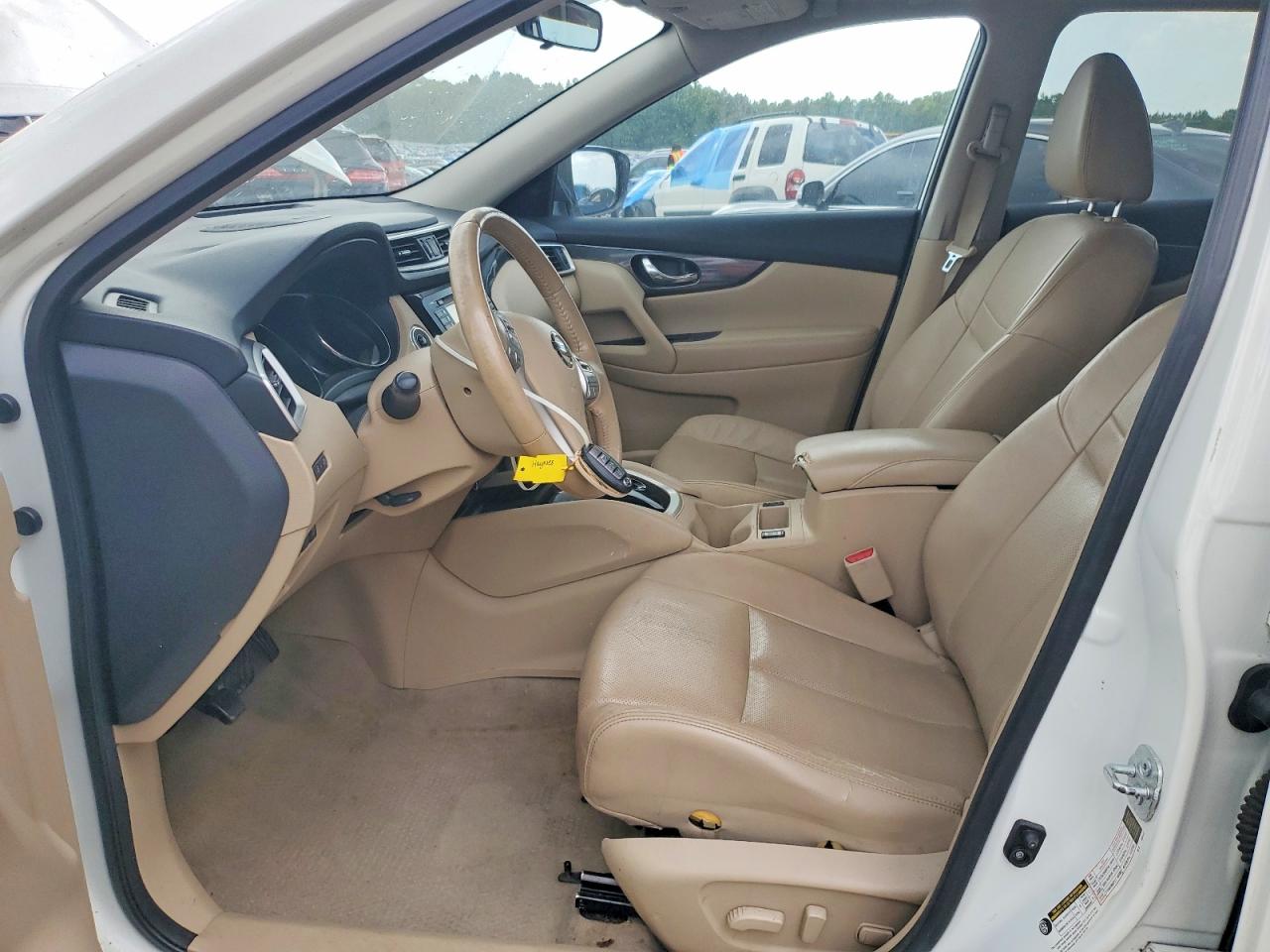 2015 NISSAN ROGUE