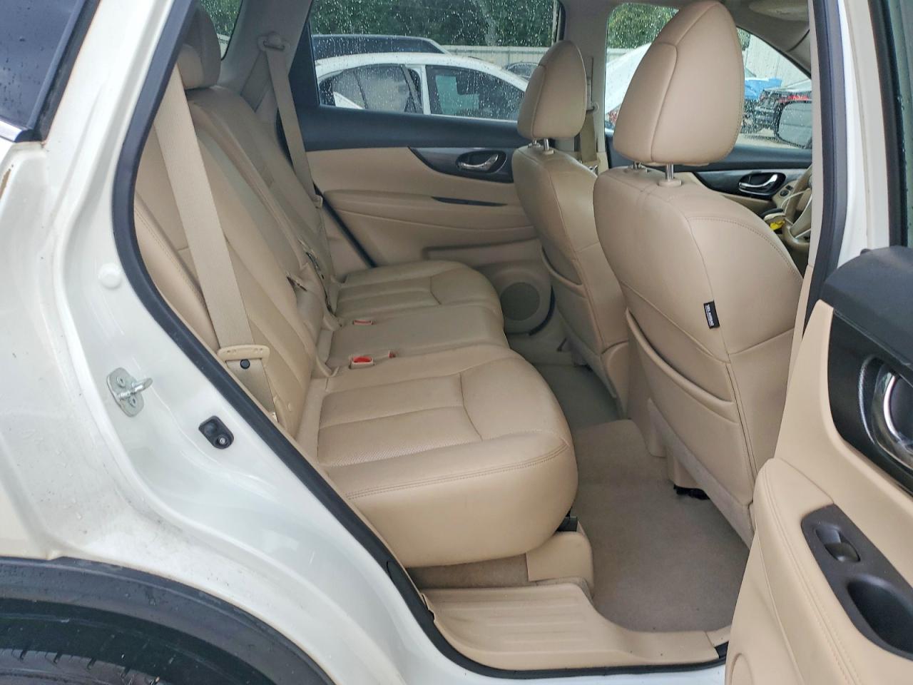 2015 NISSAN ROGUE