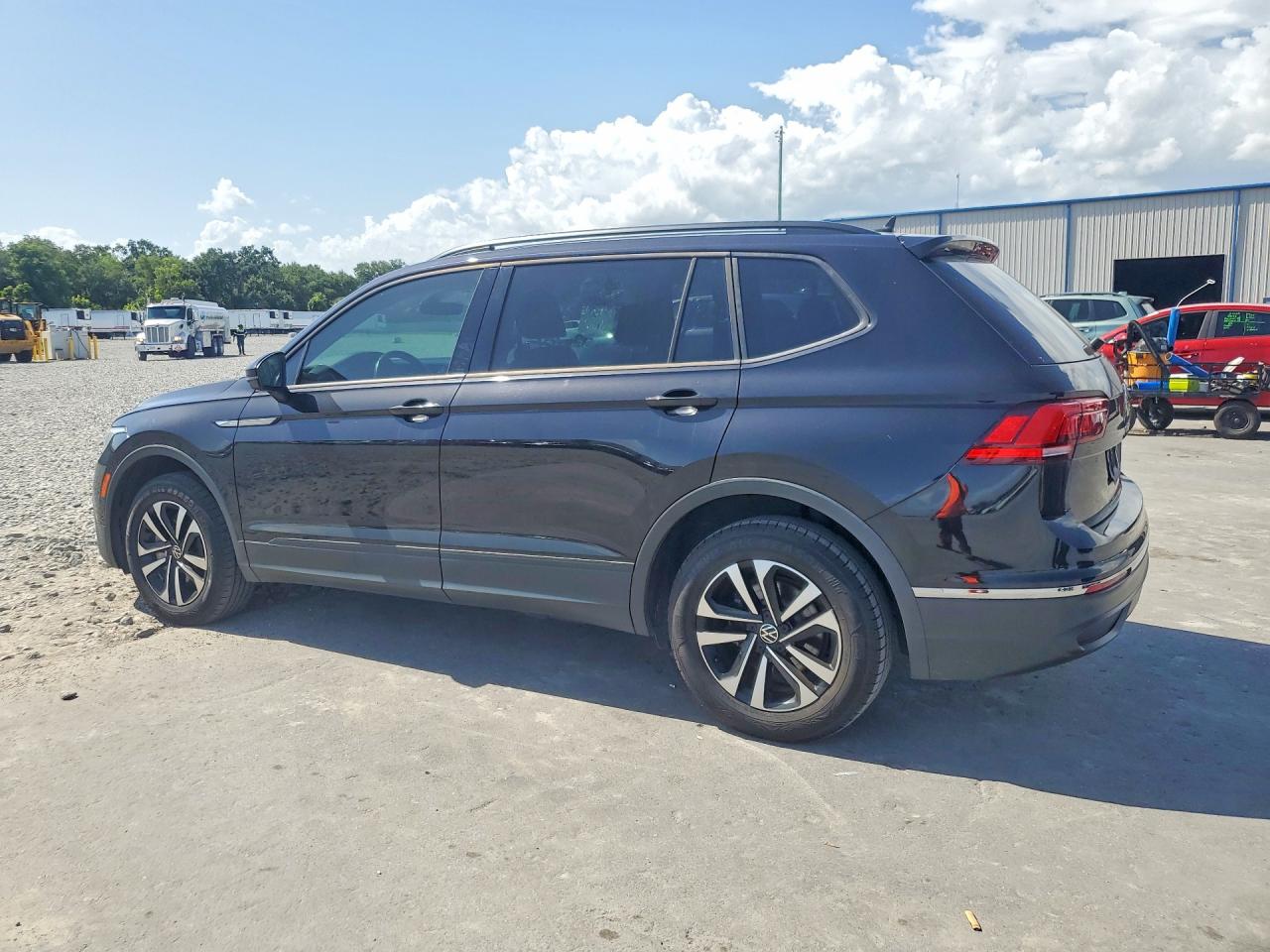 2022 VOLKSWAGEN TIGUAN