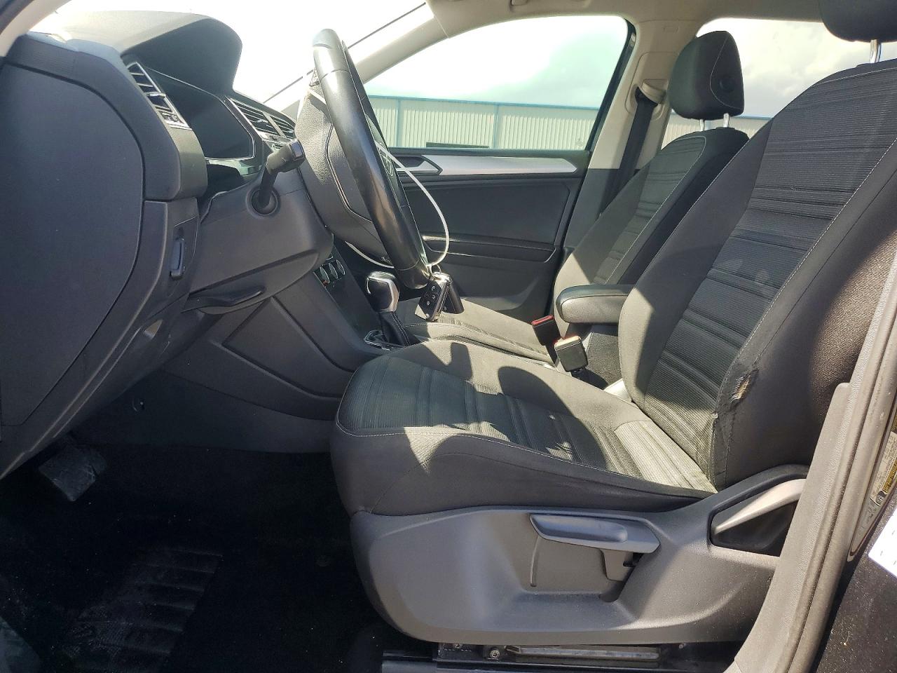 2022 VOLKSWAGEN TIGUAN