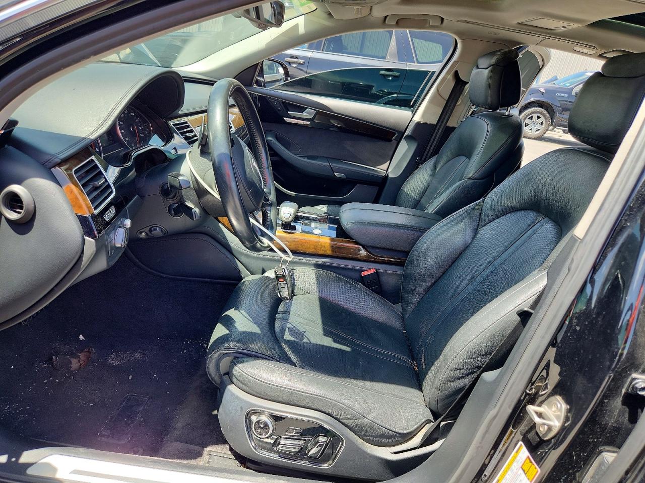 2016 AUDI A8