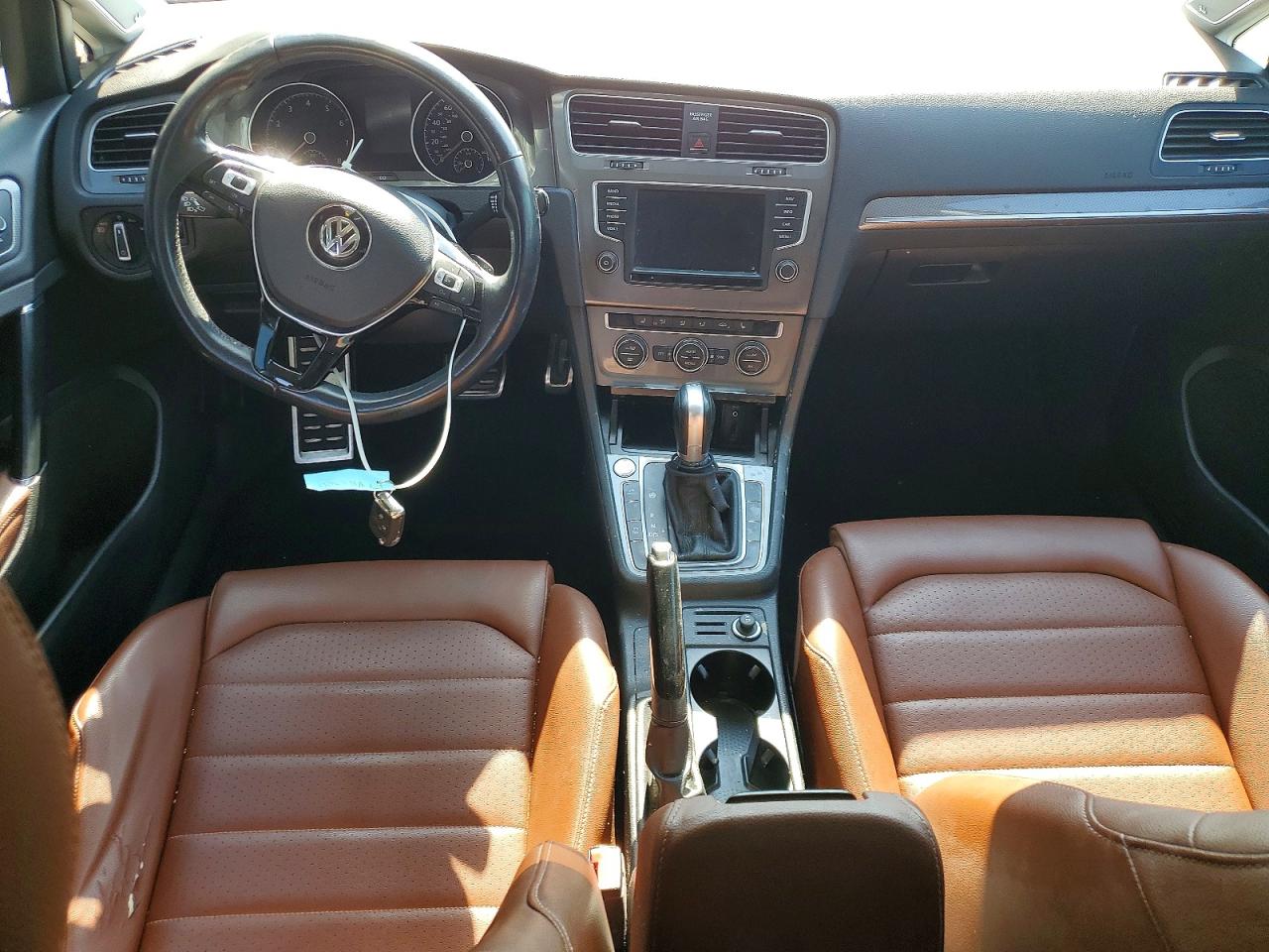 2017 VOLKSWAGEN GOLF