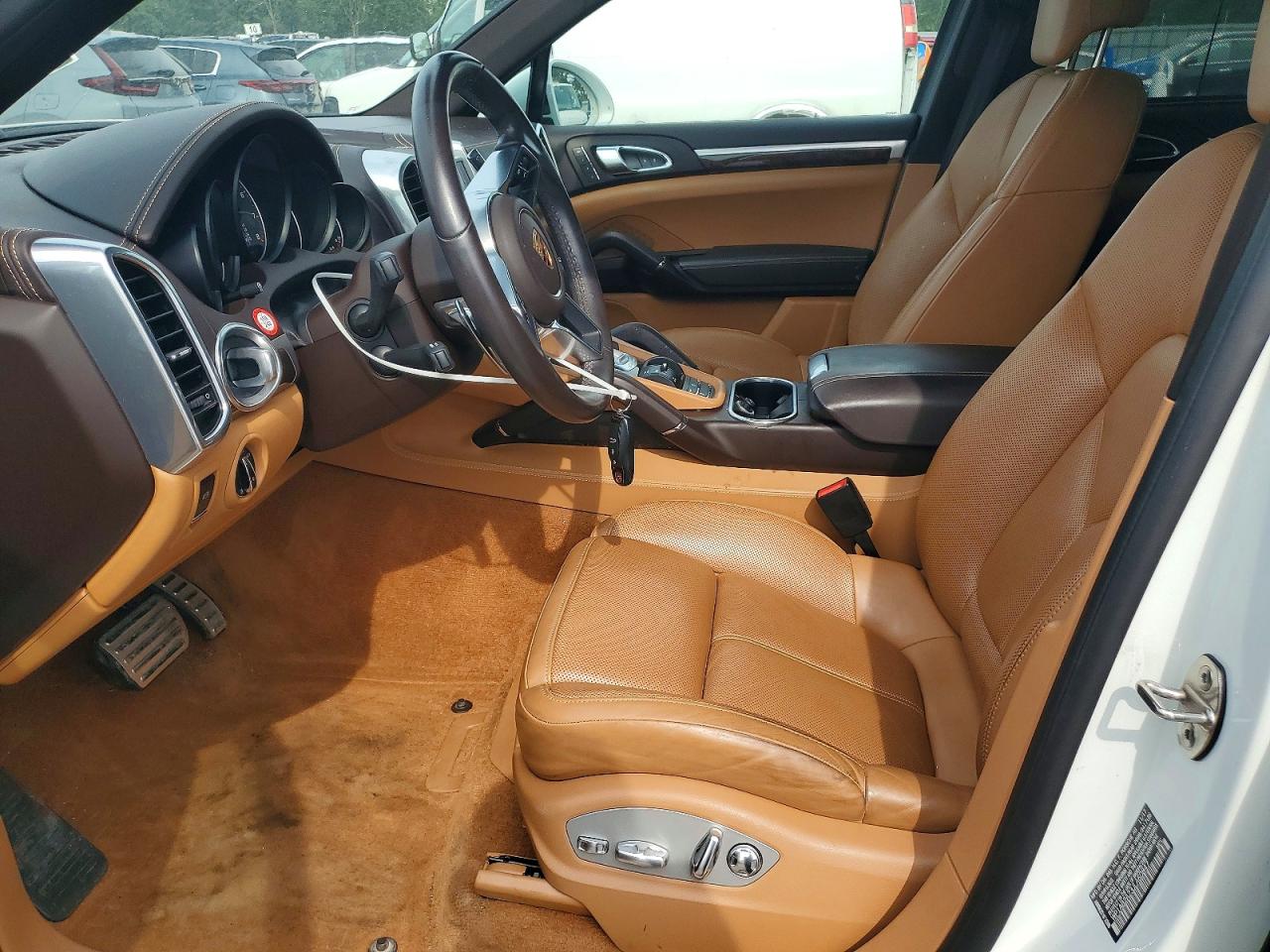2018 PORSCHE CAYENNE