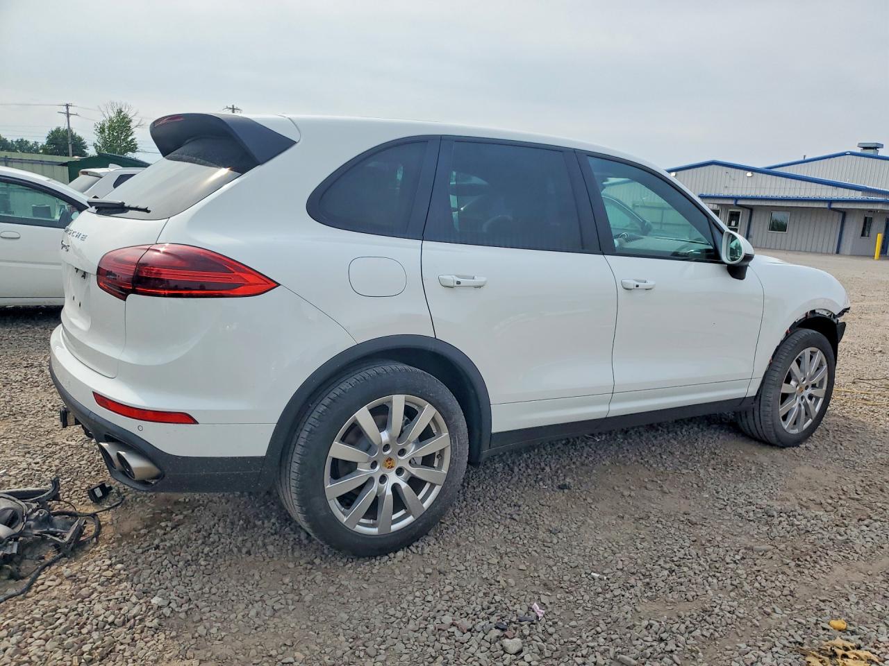 2018 PORSCHE CAYENNE