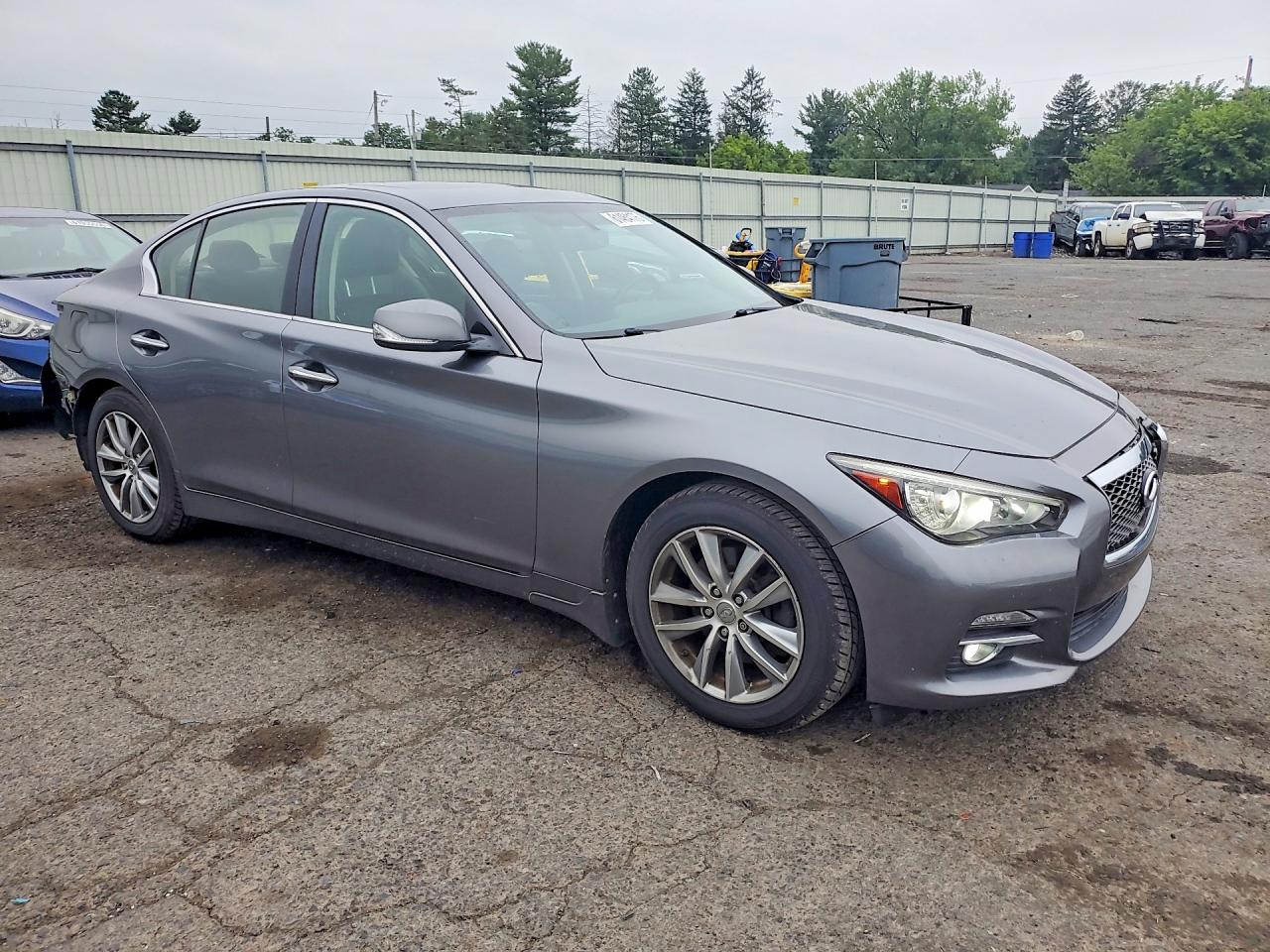 2014 INFINITI Q50