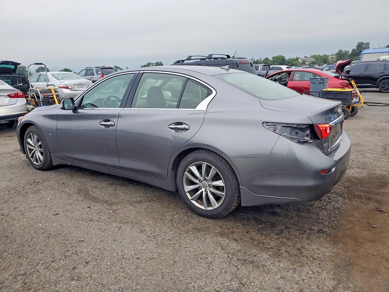 2014 INFINITI Q50