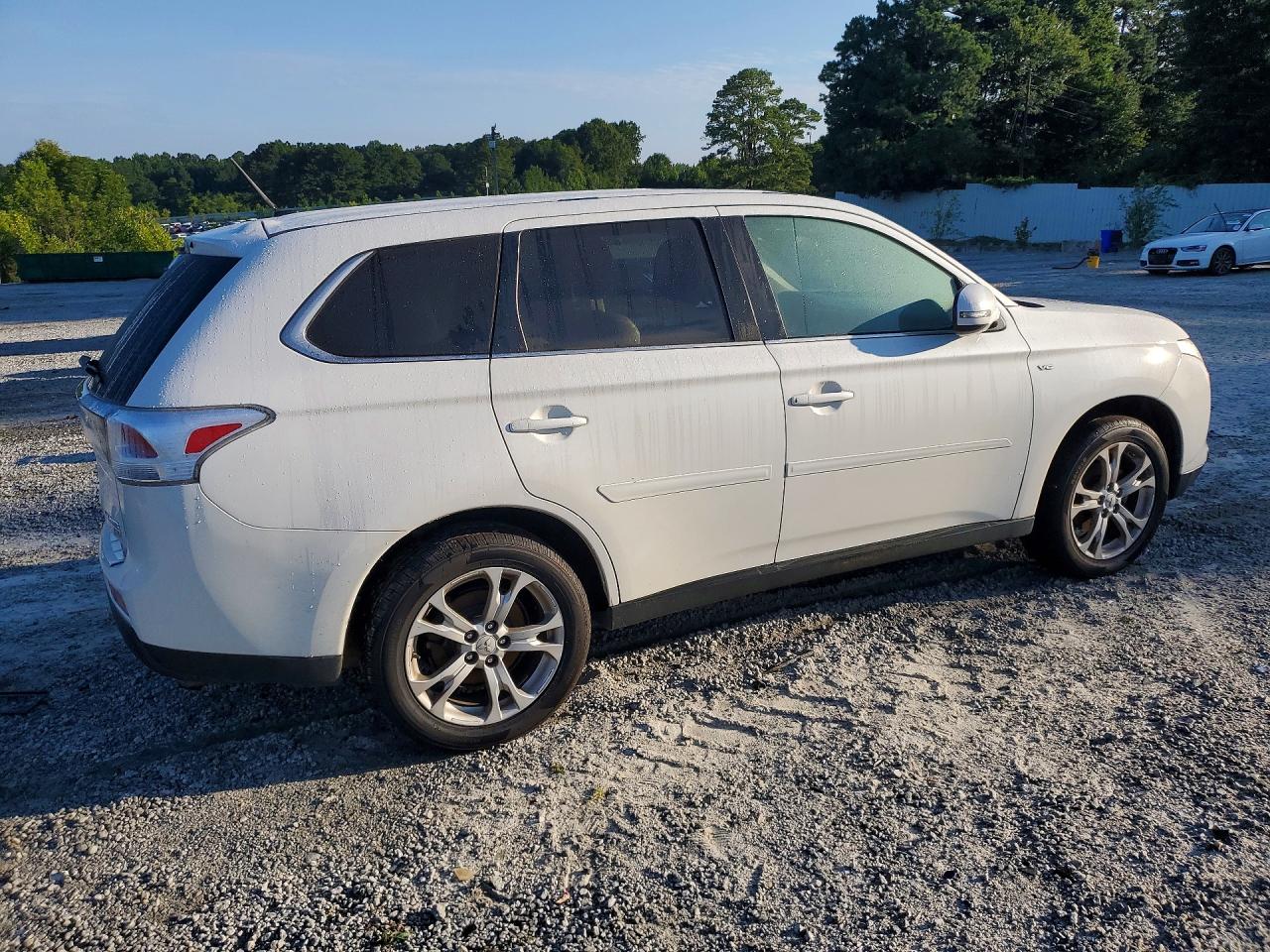 2014 MITSUBISHI OUTLANDER
