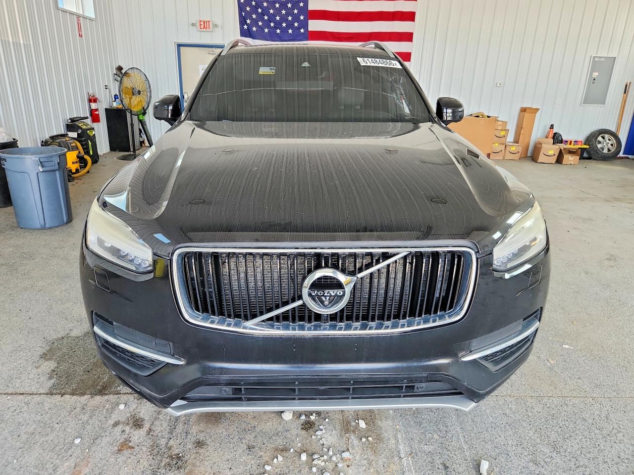 2017 VOLVO XC90