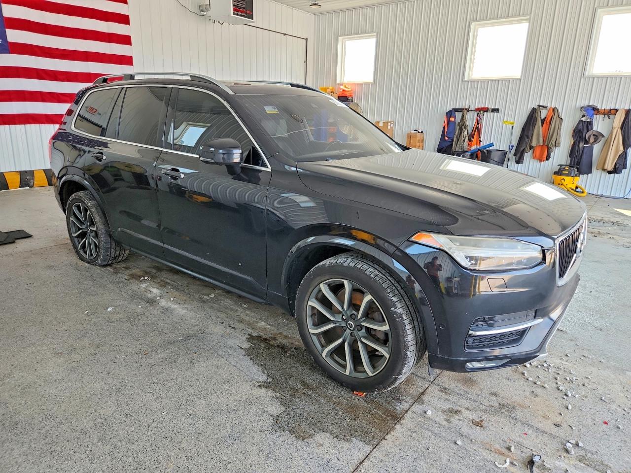 2017 VOLVO XC90