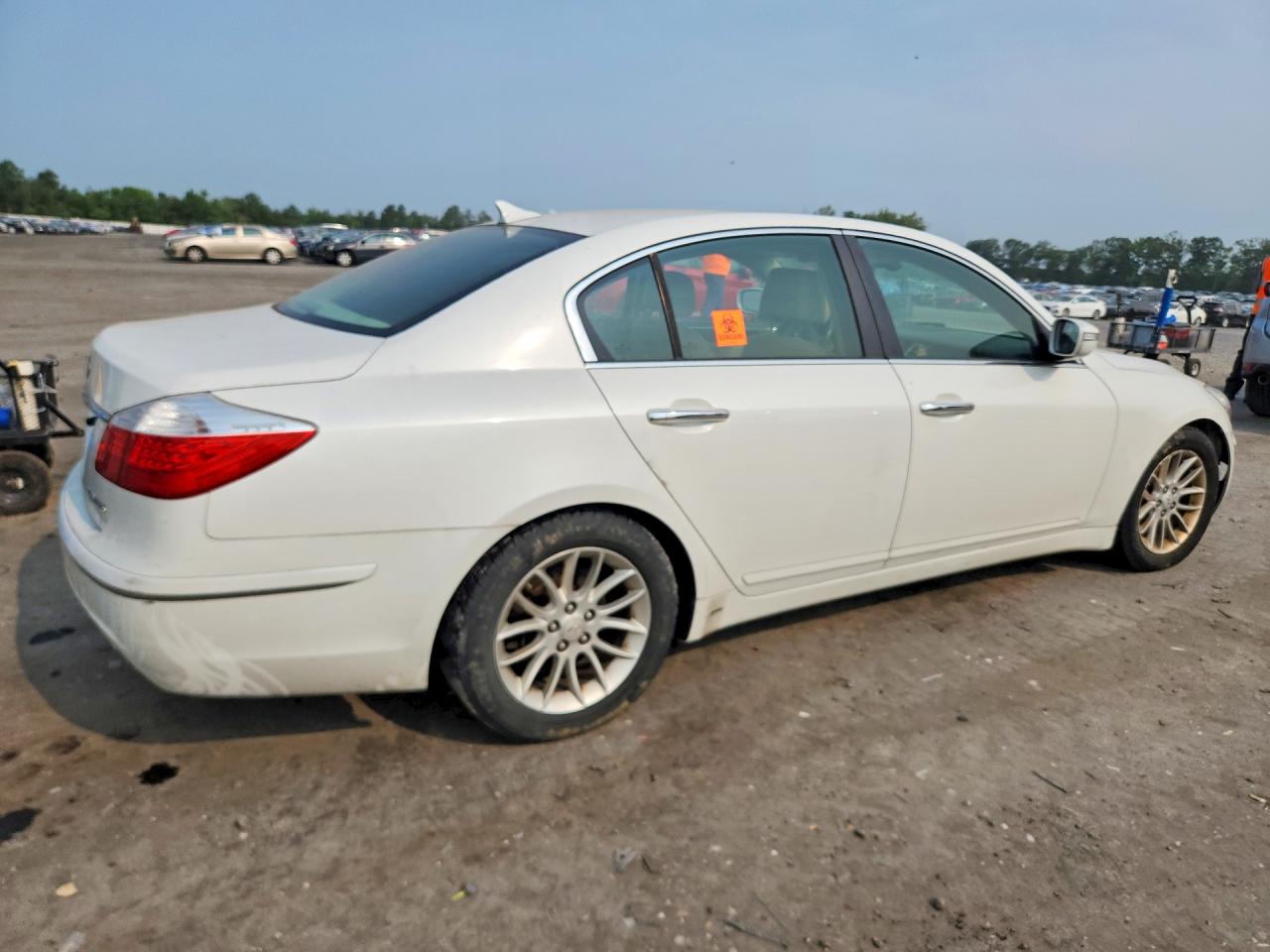 2011 HYUNDAI GENESIS