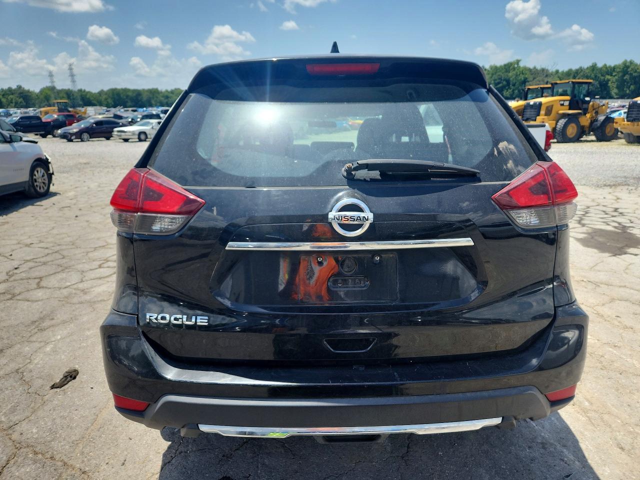 2018 NISSAN ROGUE