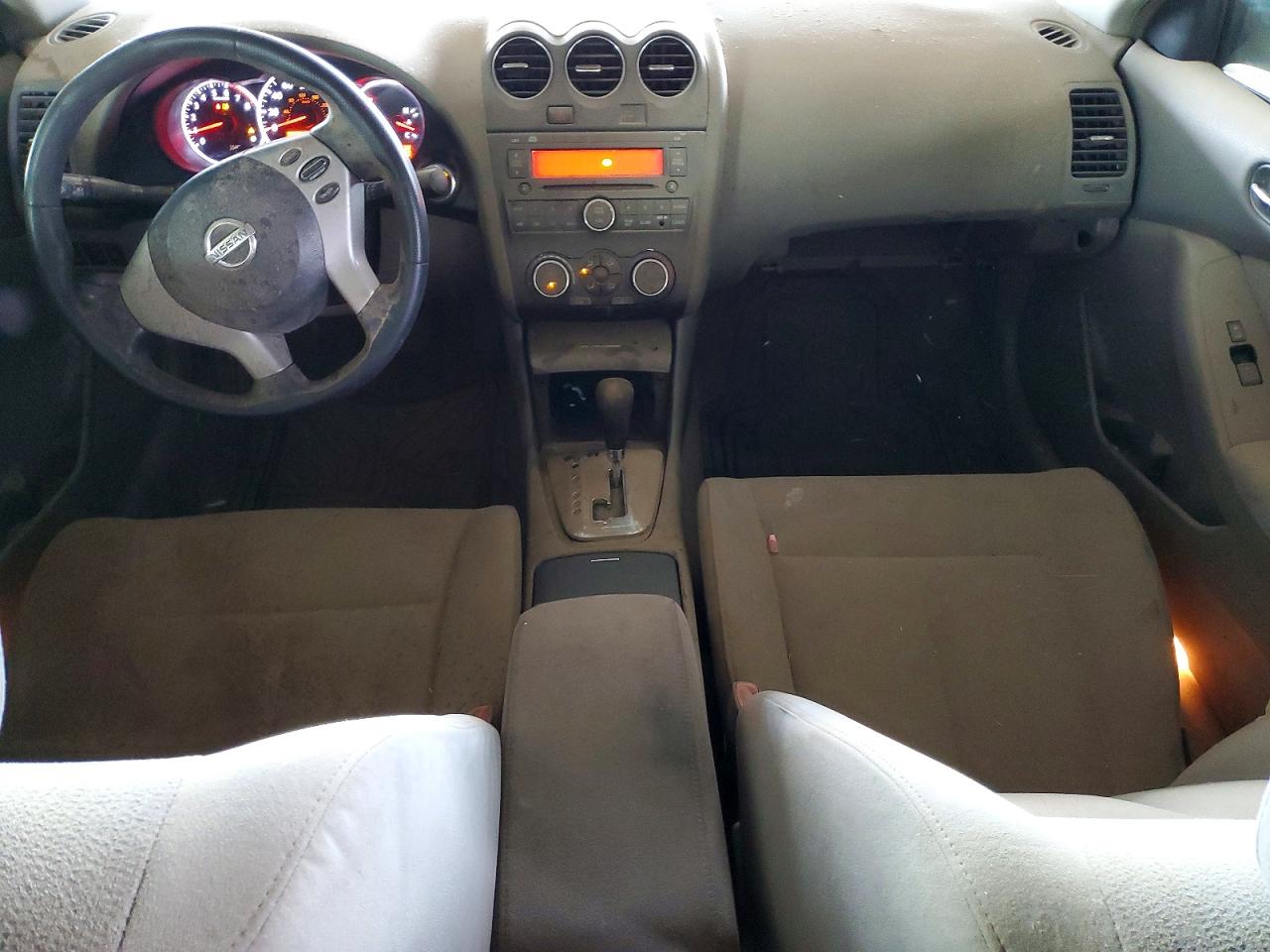 2010 NISSAN ALTIMA