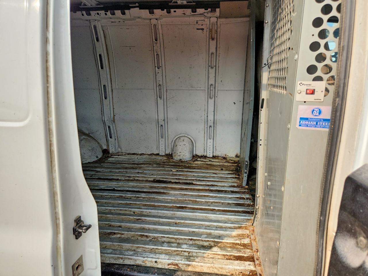 2004 CHEVROLET EXPRESS