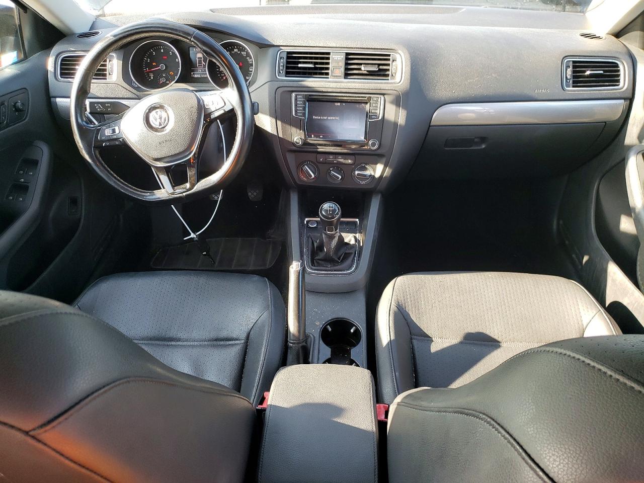 2017 VOLKSWAGEN JETTA