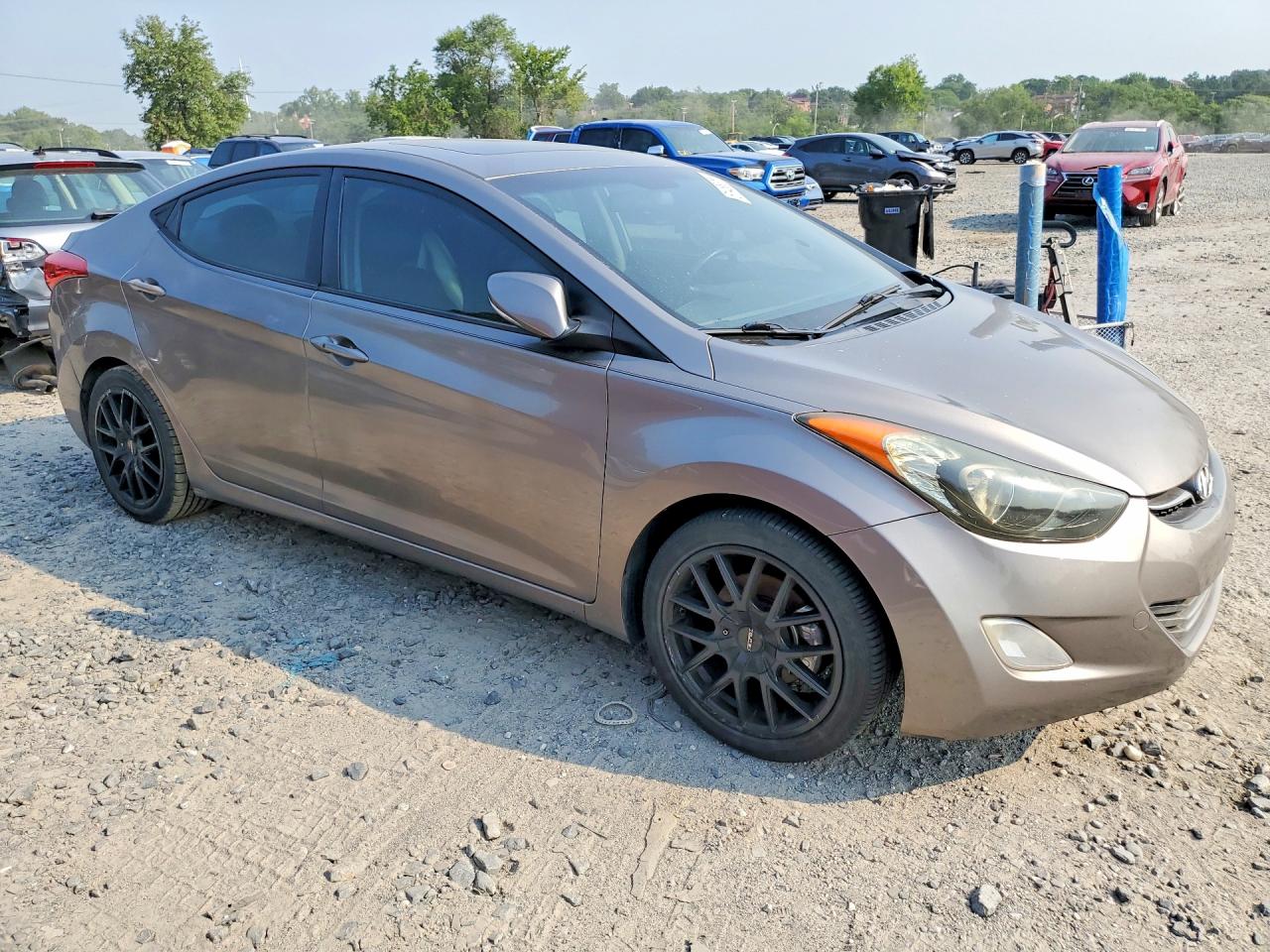 2013 HYUNDAI ELANTRA