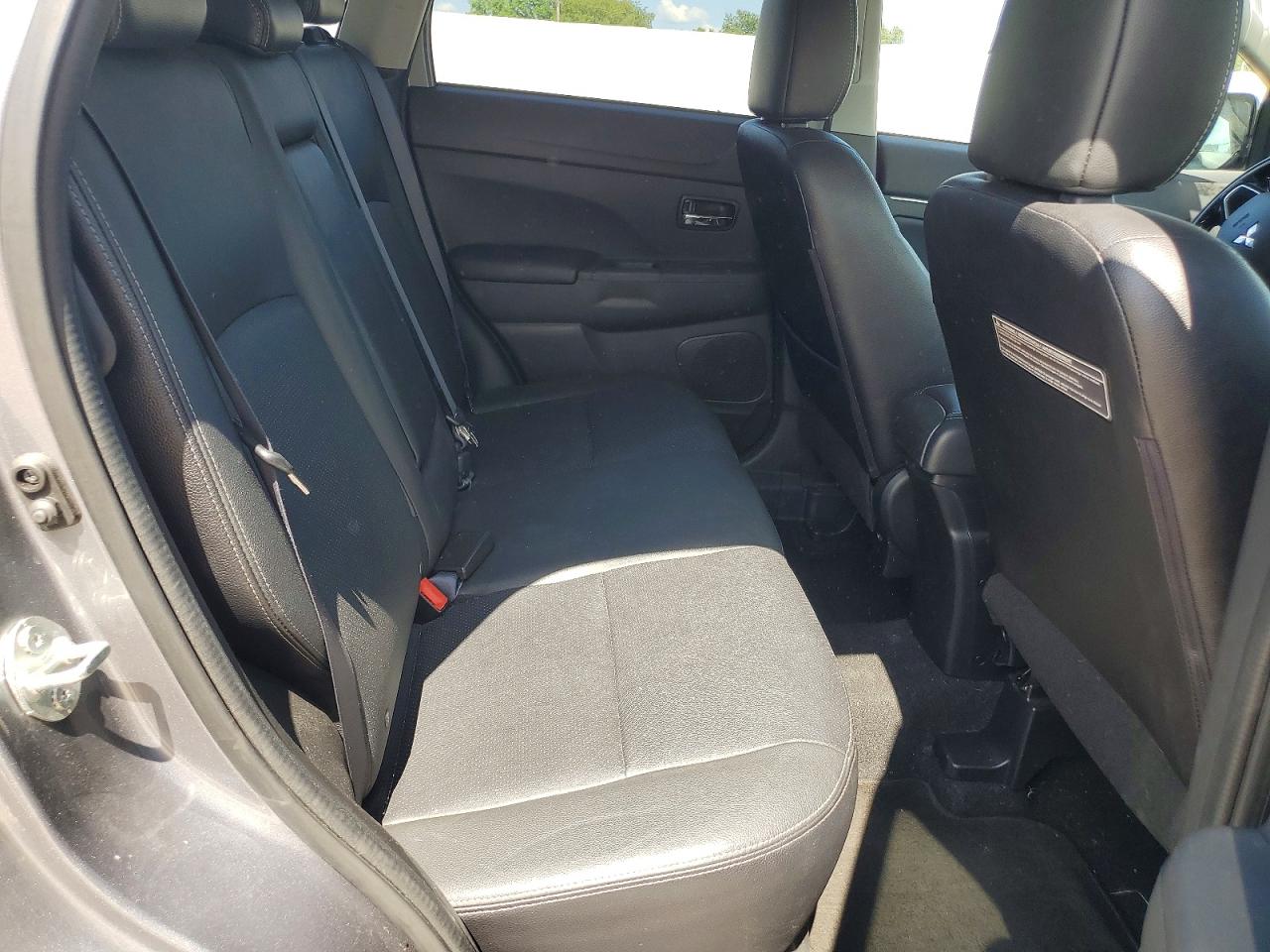 2016 MITSUBISHI OUTLANDER