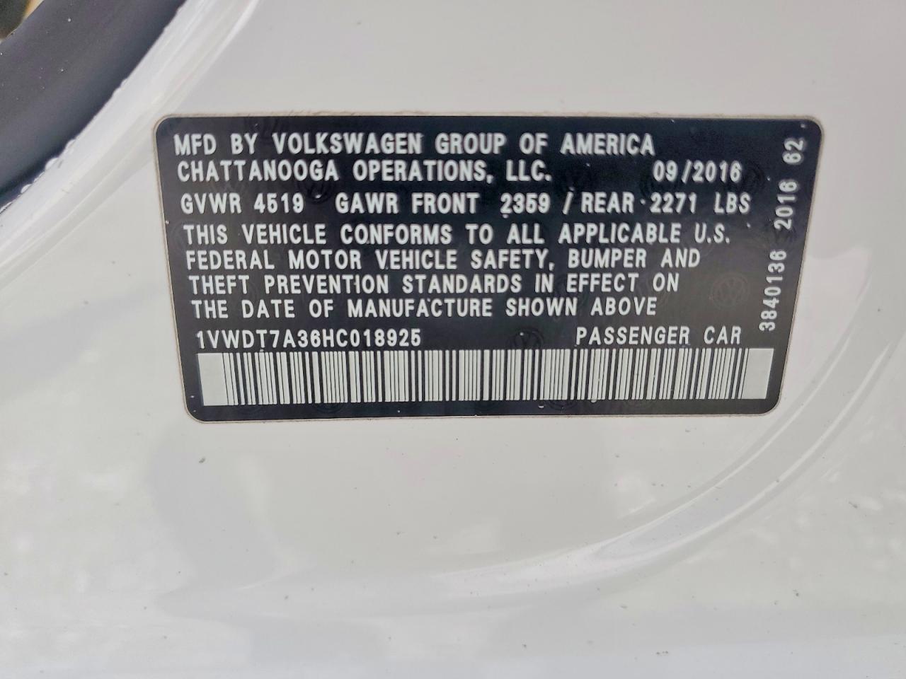 2017 VOLKSWAGEN PASSAT