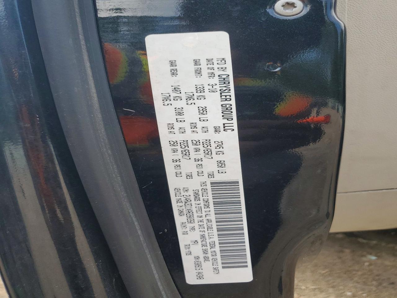2010 VOLKSWAGEN ROUTAN