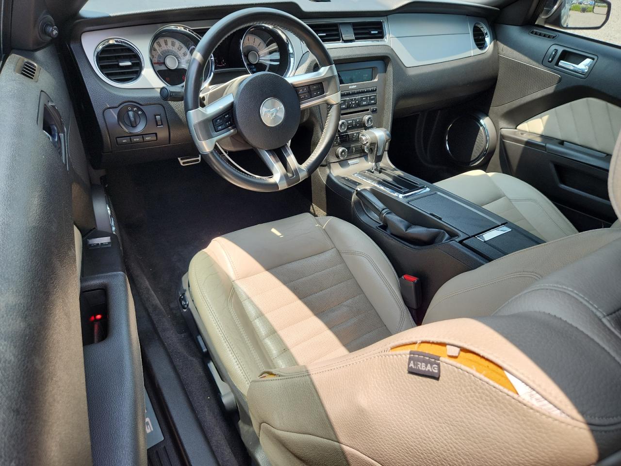 2012 FORD MUSTANG