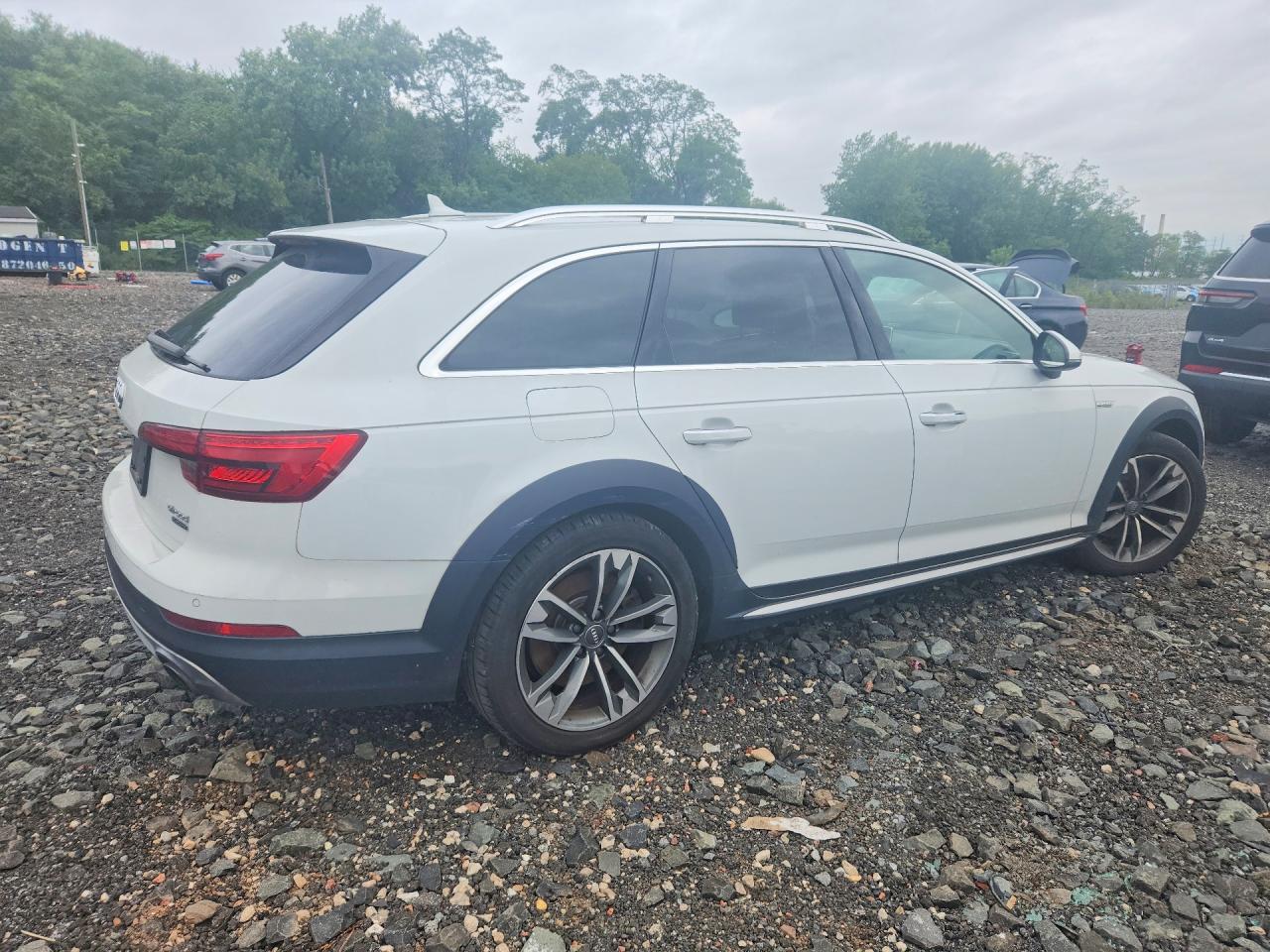 2017 AUDI A4