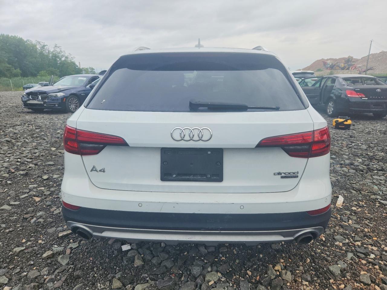 2017 AUDI A4