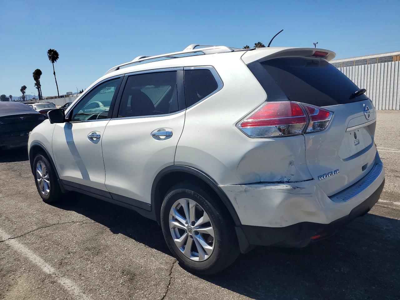 2015 NISSAN ROGUE