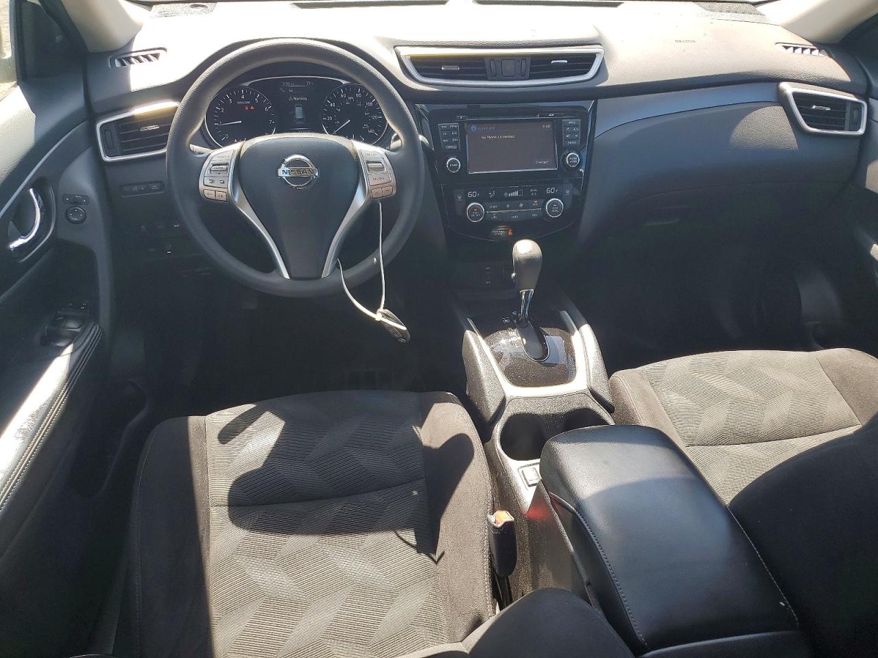 2015 NISSAN ROGUE