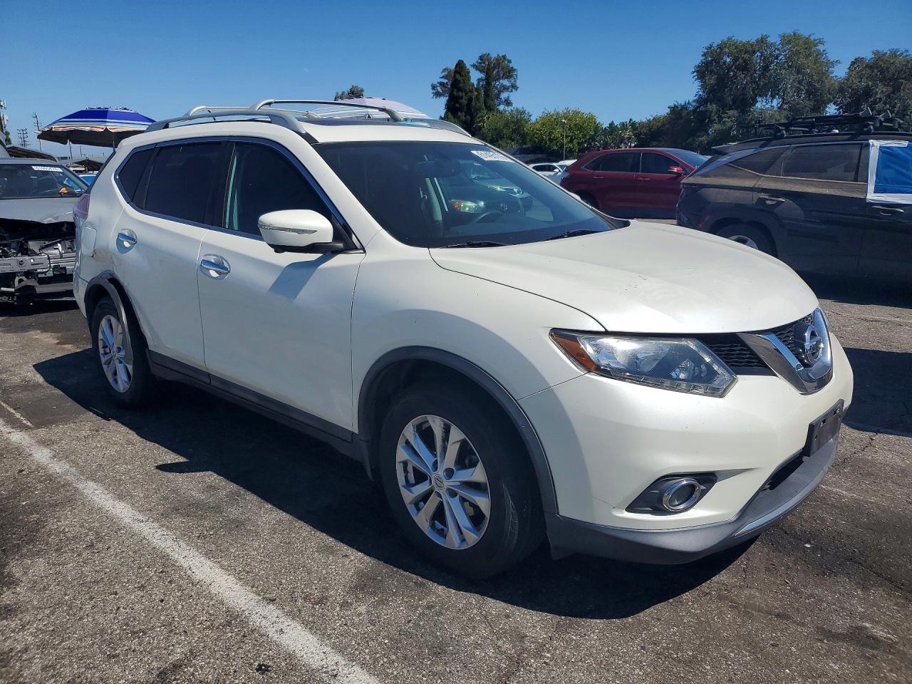 2015 NISSAN ROGUE