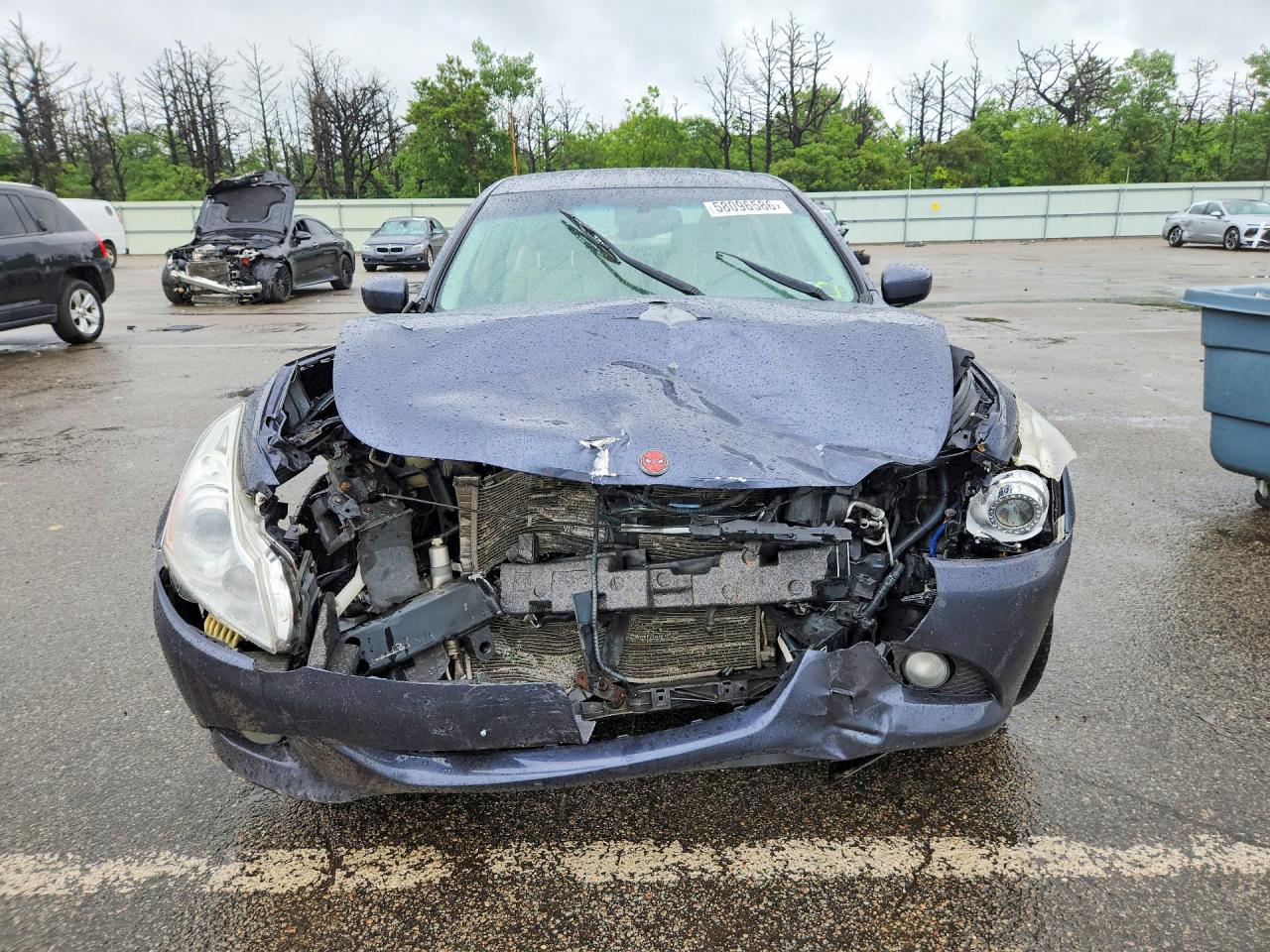 2011 INFINITI G37