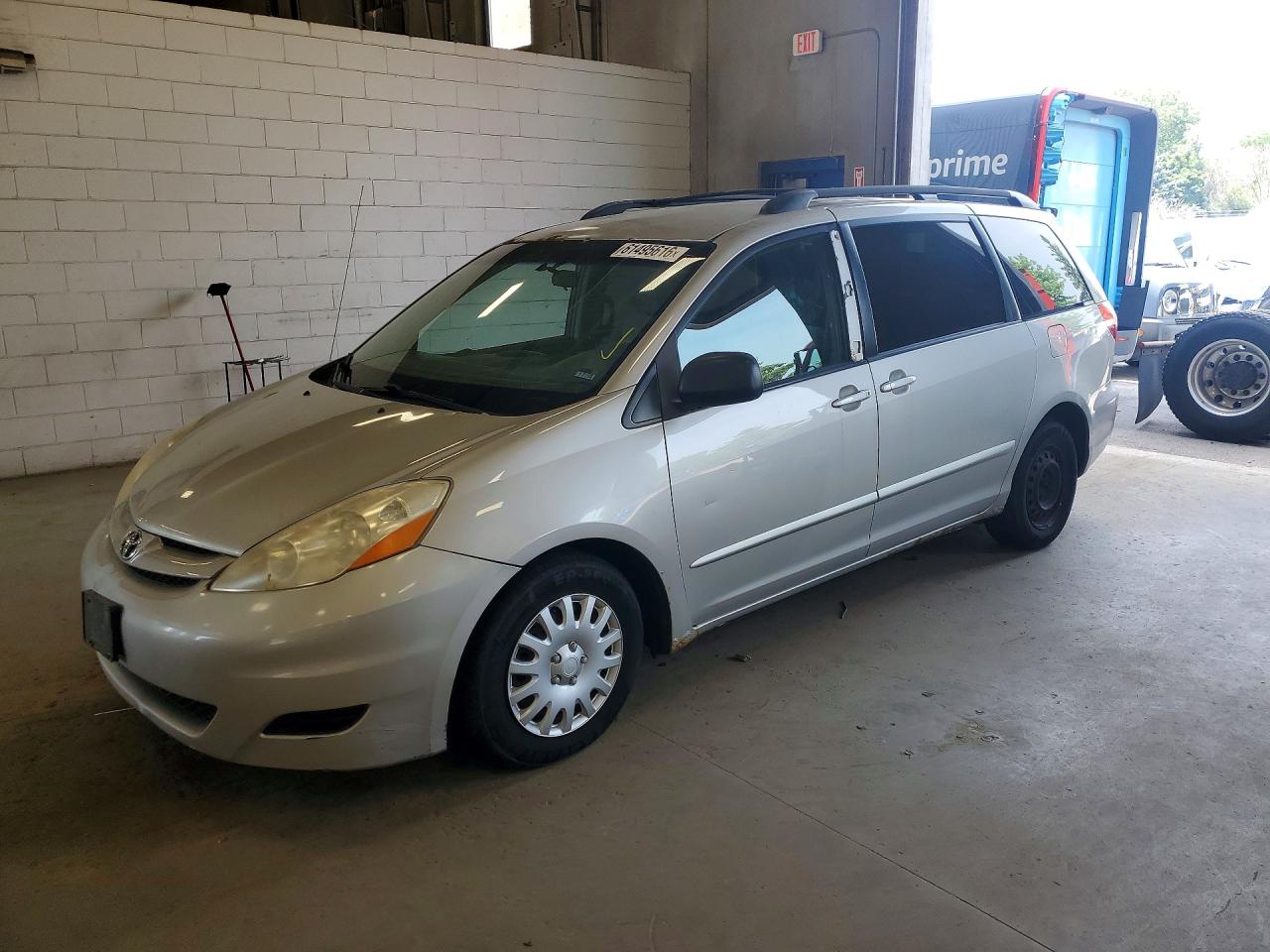 2008 TOYOTA SIENNA