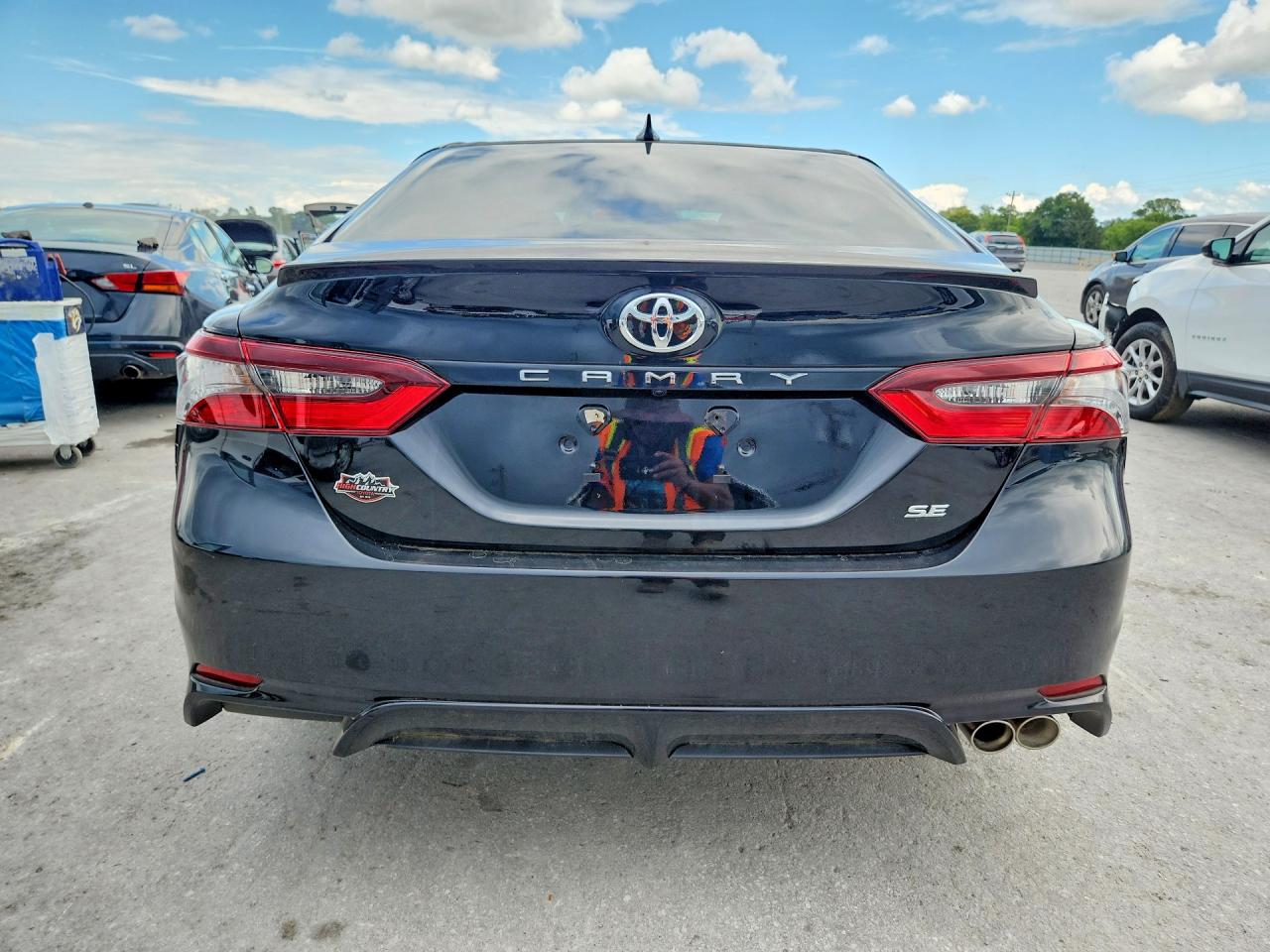 2024 TOYOTA CAMRY