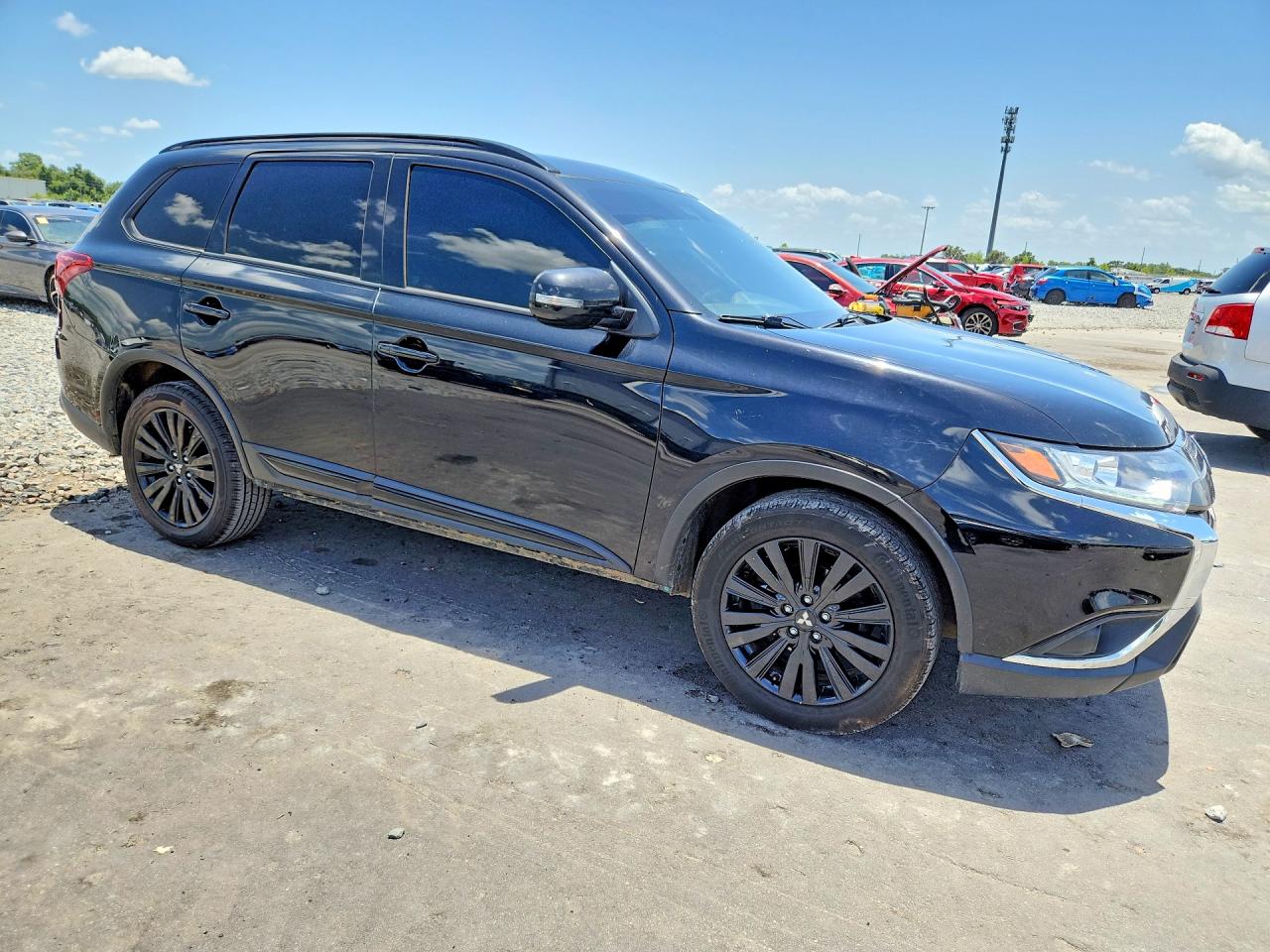 2020 MITSUBISHI OUTLANDER