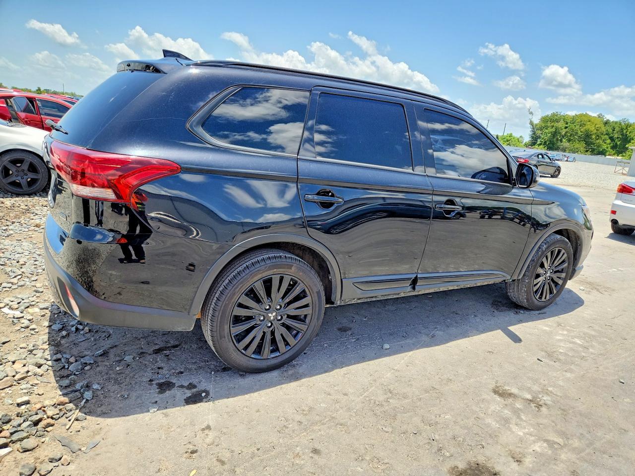 2020 MITSUBISHI OUTLANDER