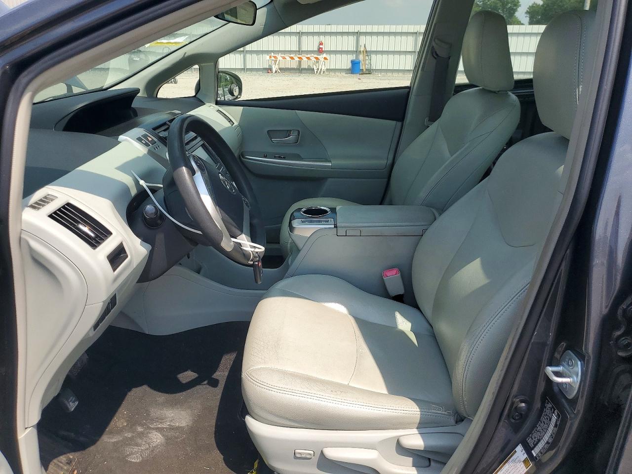 2014 TOYOTA PRIUS