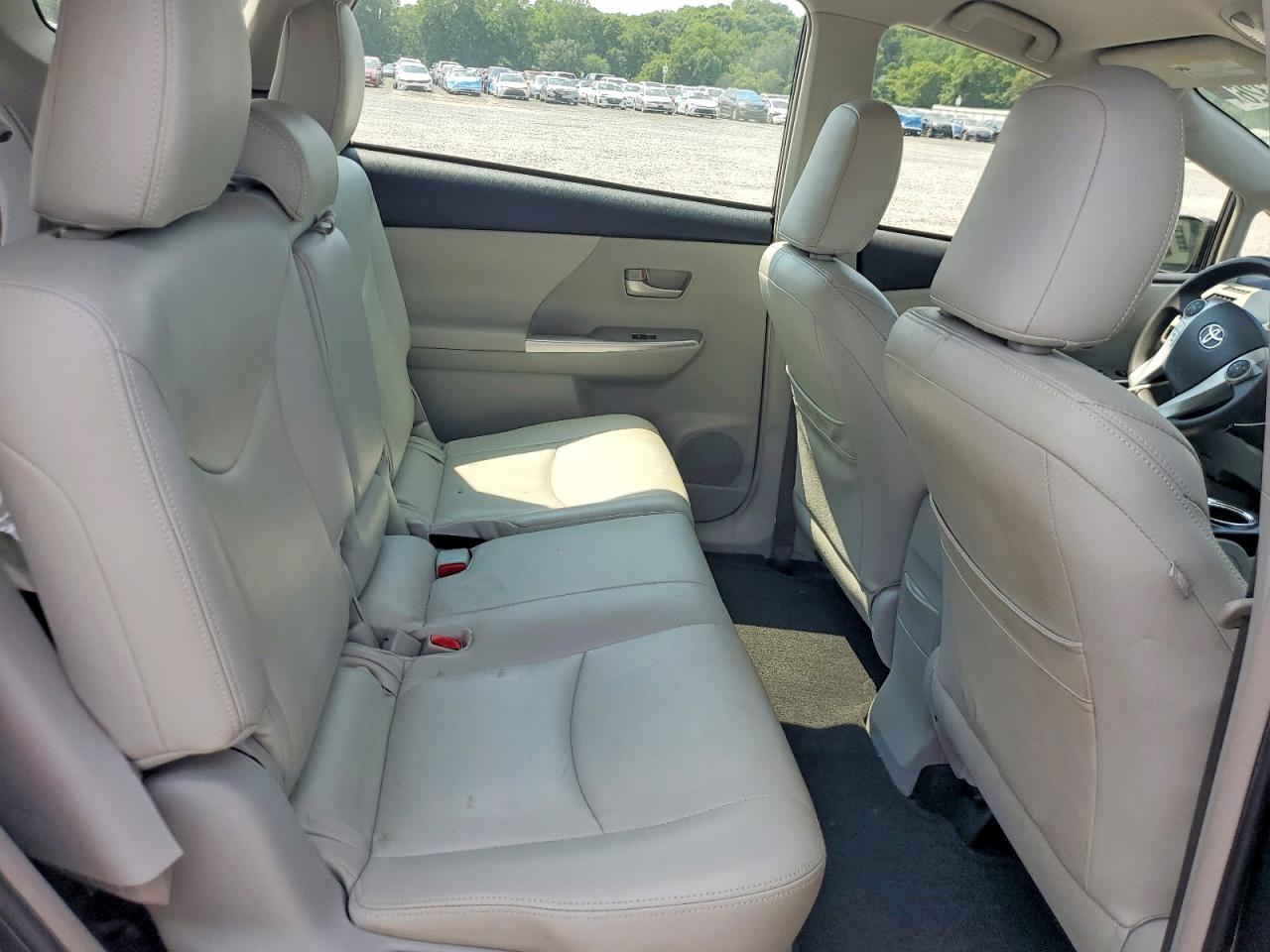 2014 TOYOTA PRIUS
