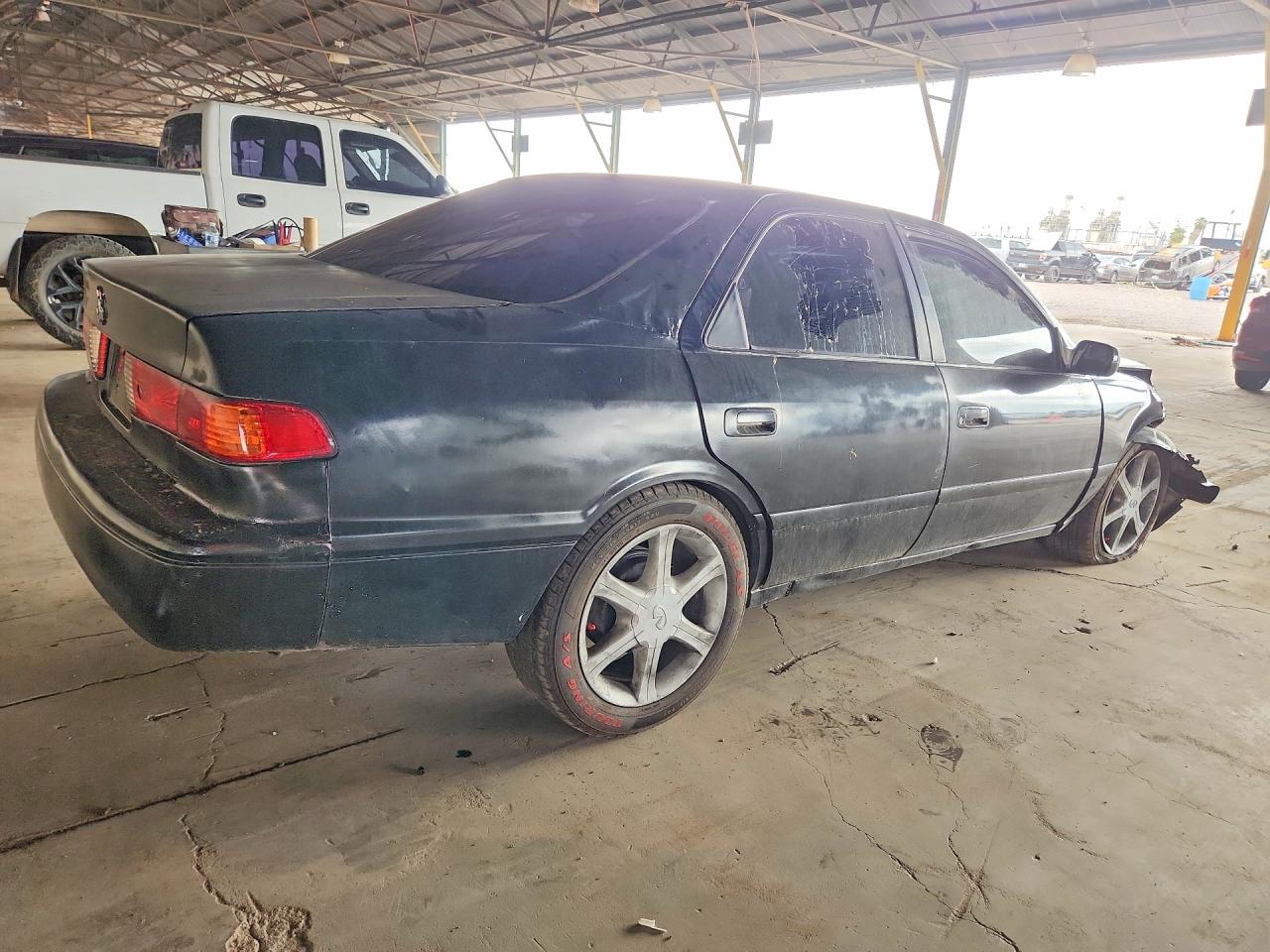 2001 TOYOTA CAMRY