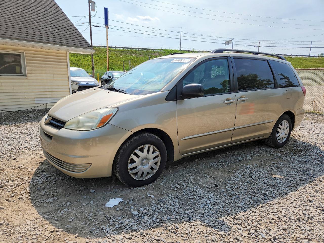 2004 TOYOTA SIENNA