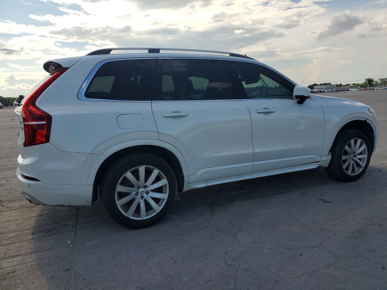 2018 VOLVO XC90
