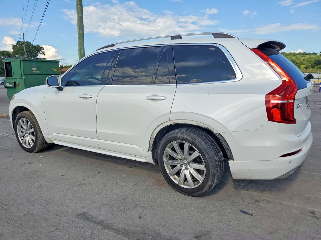 2018 VOLVO XC90