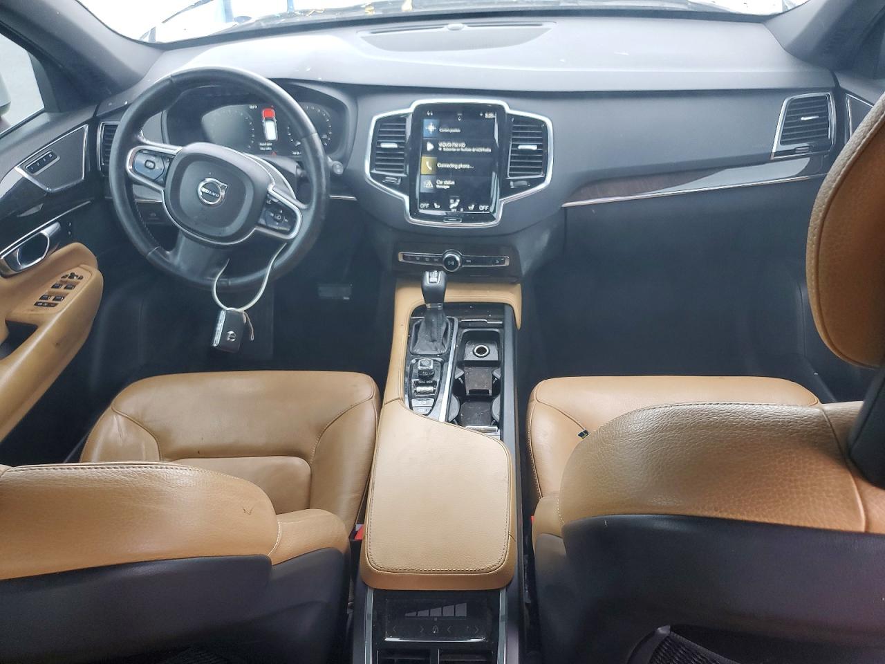 2018 VOLVO XC90