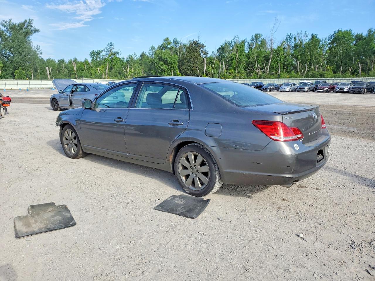 2006 TOYOTA AVALON