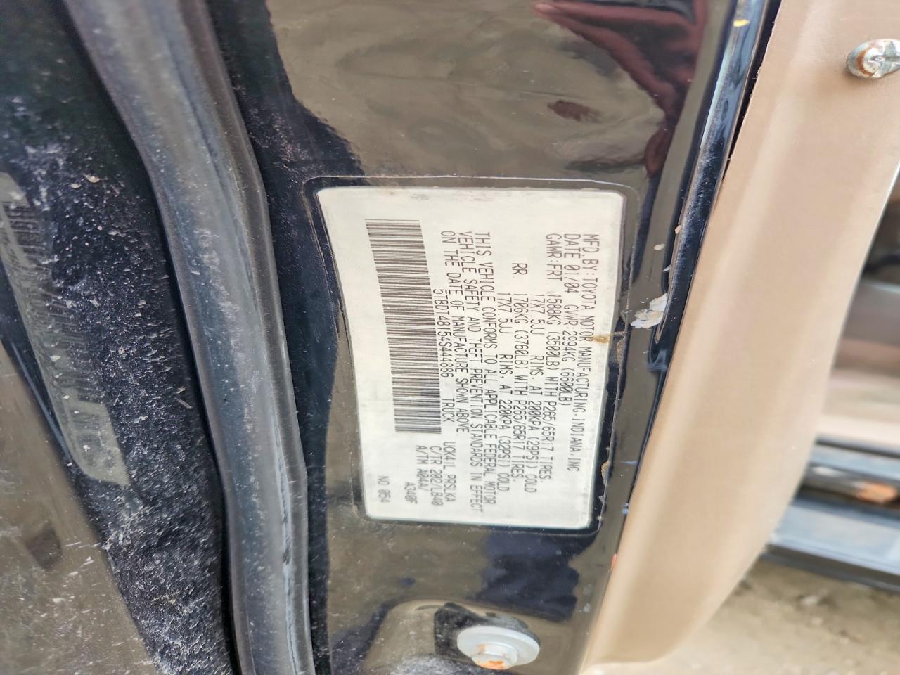 2004 TOYOTA TUNDRA