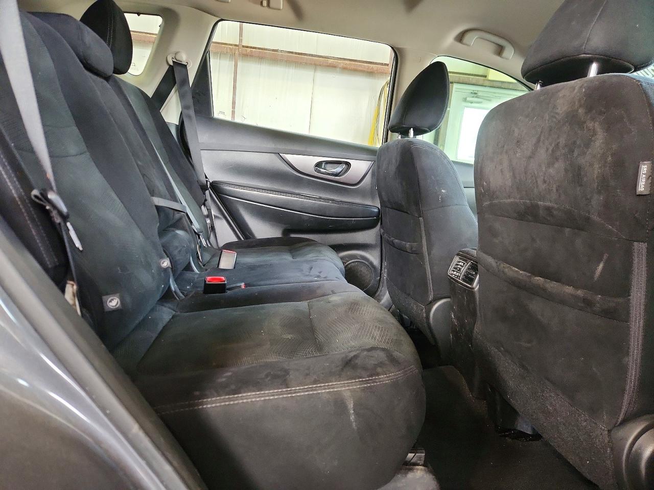 2016 NISSAN ROGUE