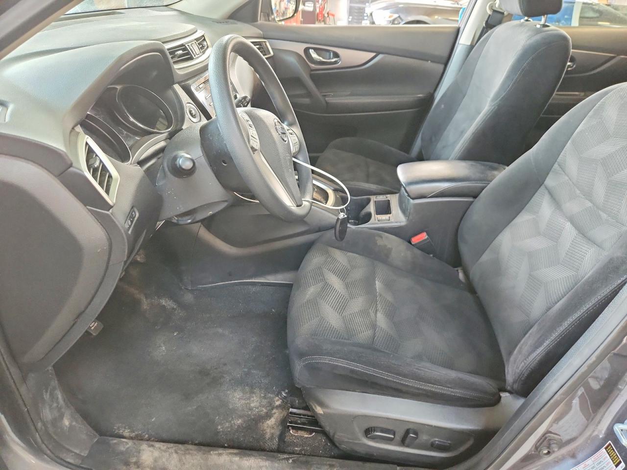 2016 NISSAN ROGUE