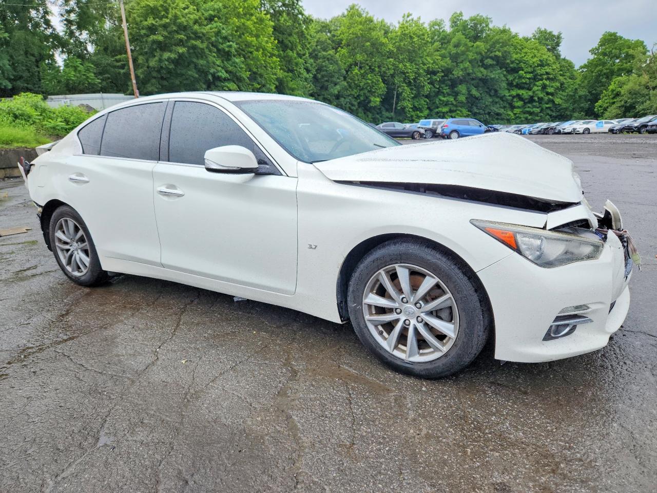 2014 INFINITI Q50