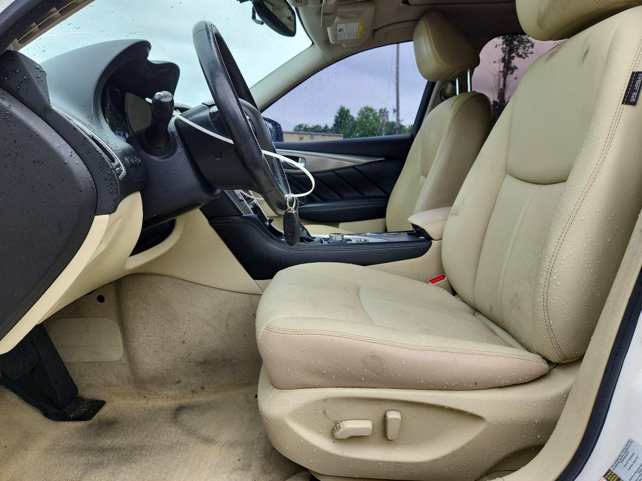 2014 INFINITI Q50