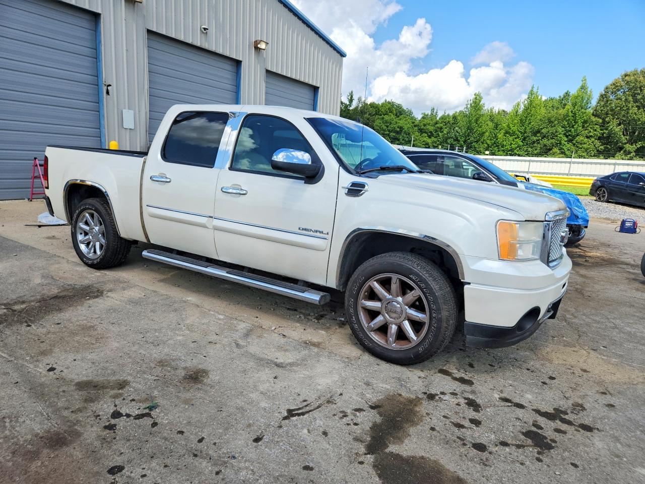 2011 GMC SIERRA