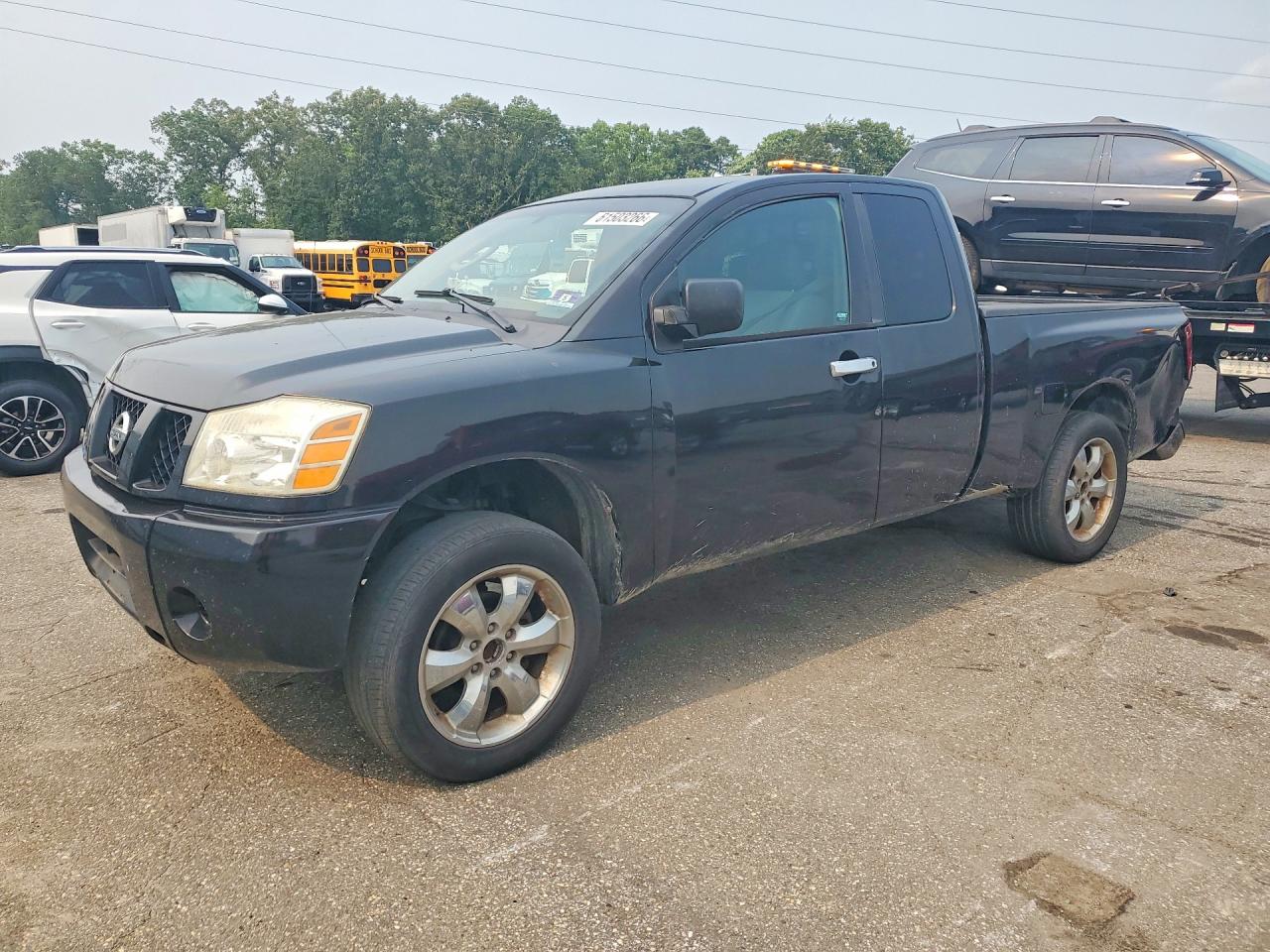2005 NISSAN TITAN