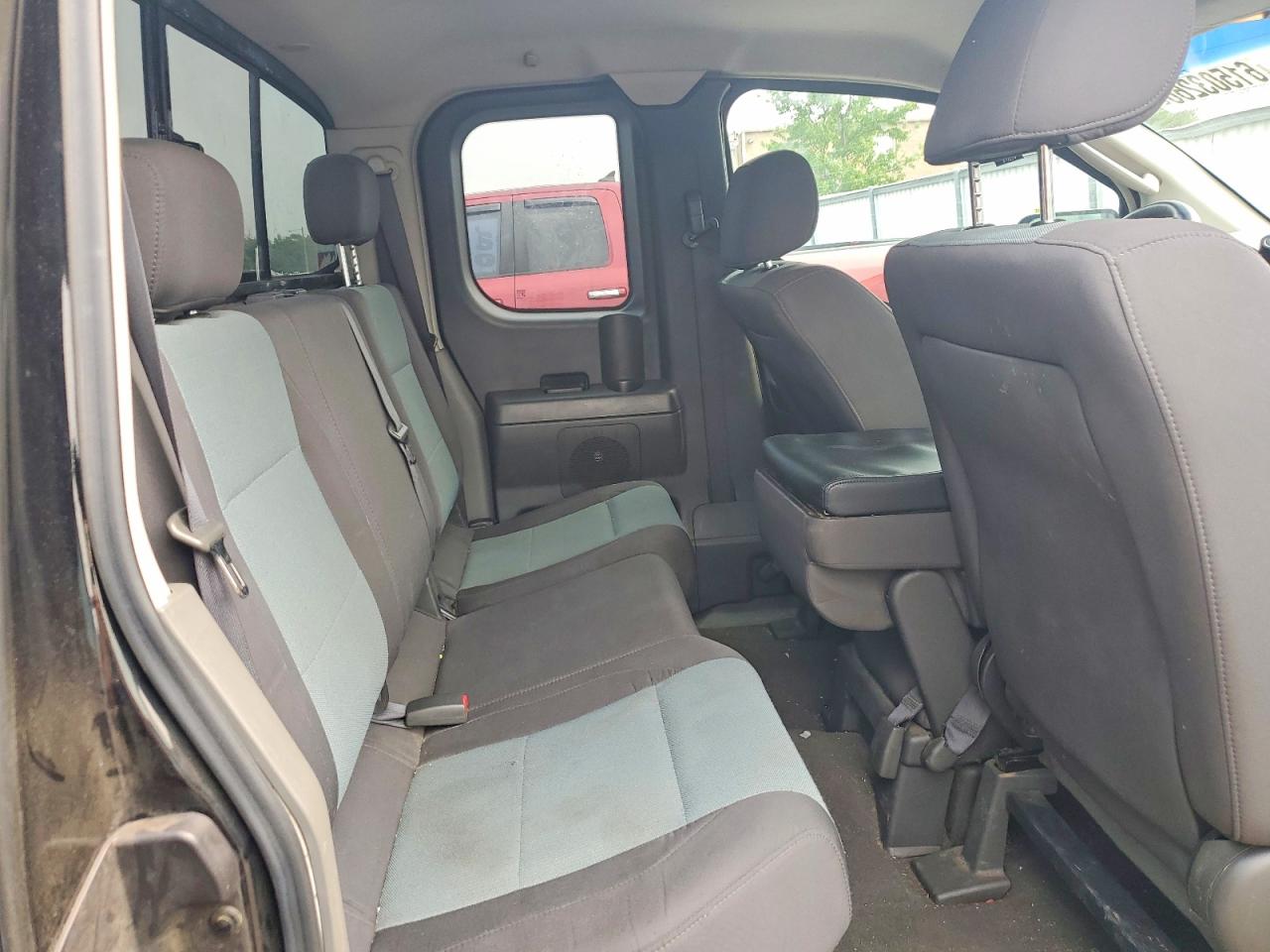 2005 NISSAN TITAN
