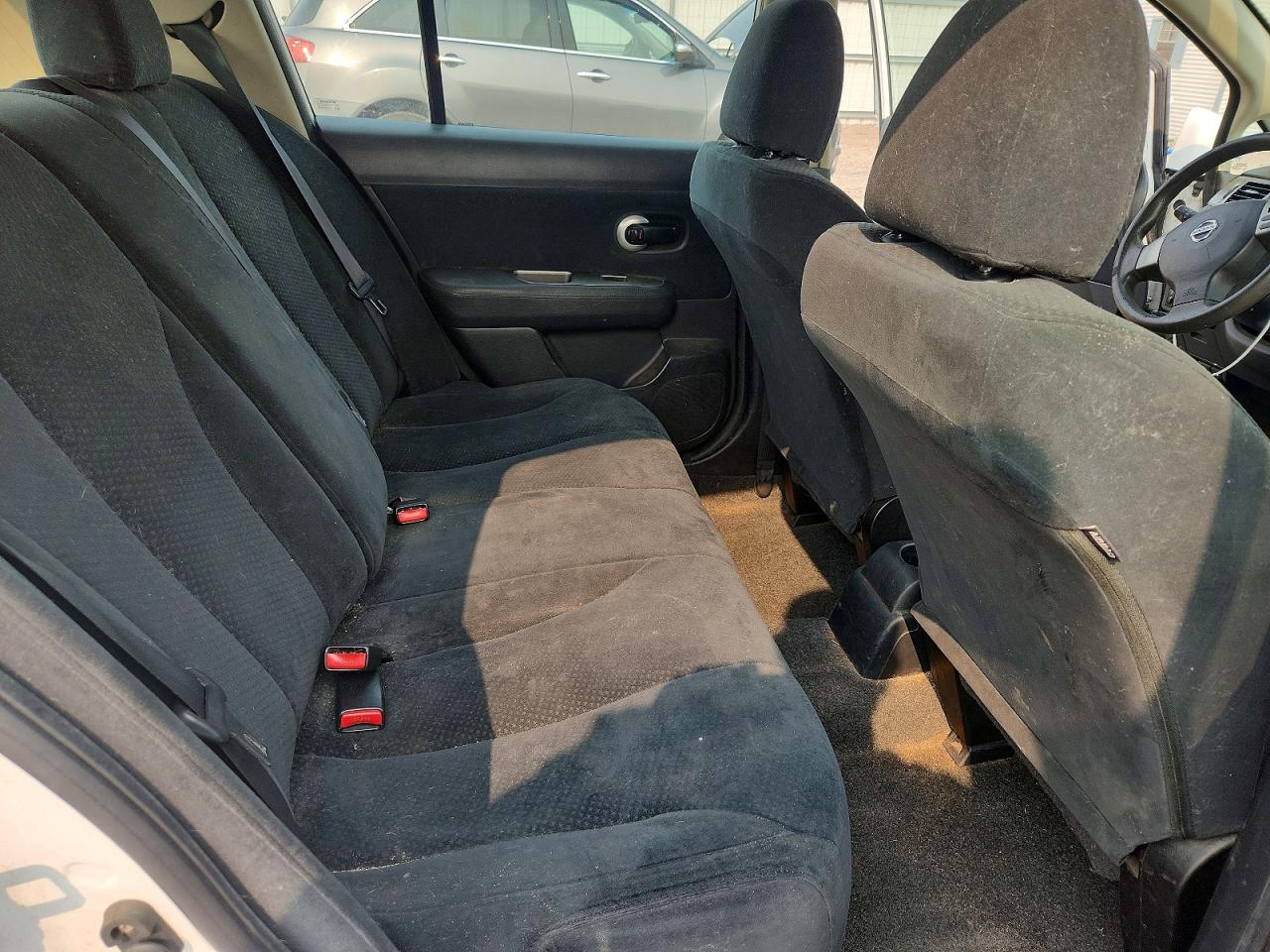2011 NISSAN VERSA